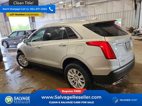 Used 2019 Cadillac XT5 FWD image 3