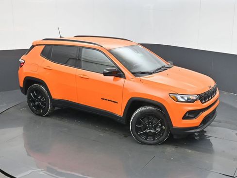 New 2026 Jeep Compass Latitude image 36