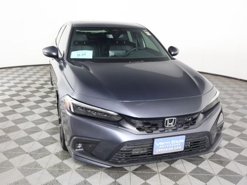 Certified 2024 Honda Civic Sport Touring image 3