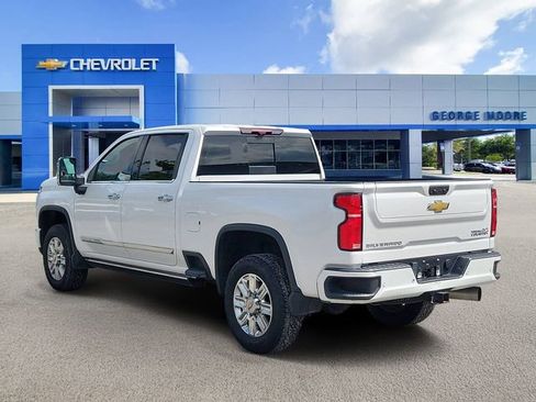Certified 2024 Chevrolet Silverado 2500 High Country w/ Technology Package AWD/4WD image 3