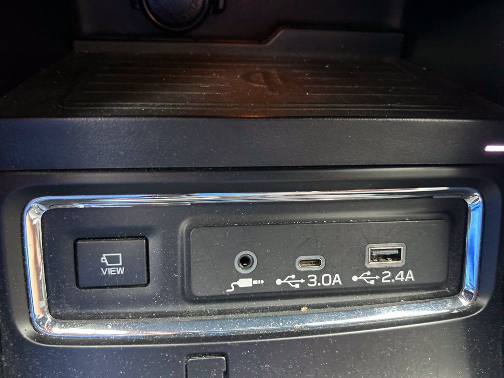 Used 2024 Subaru Ascent Limited w/ Technology Package AWD/4WD image 22