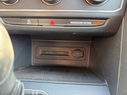 Used 2021 Volkswagen Atlas SE image 21