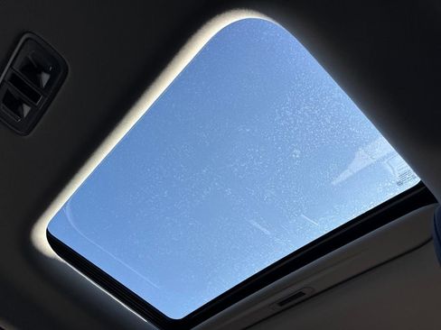 New 2026 Kia Carnival SX image 38