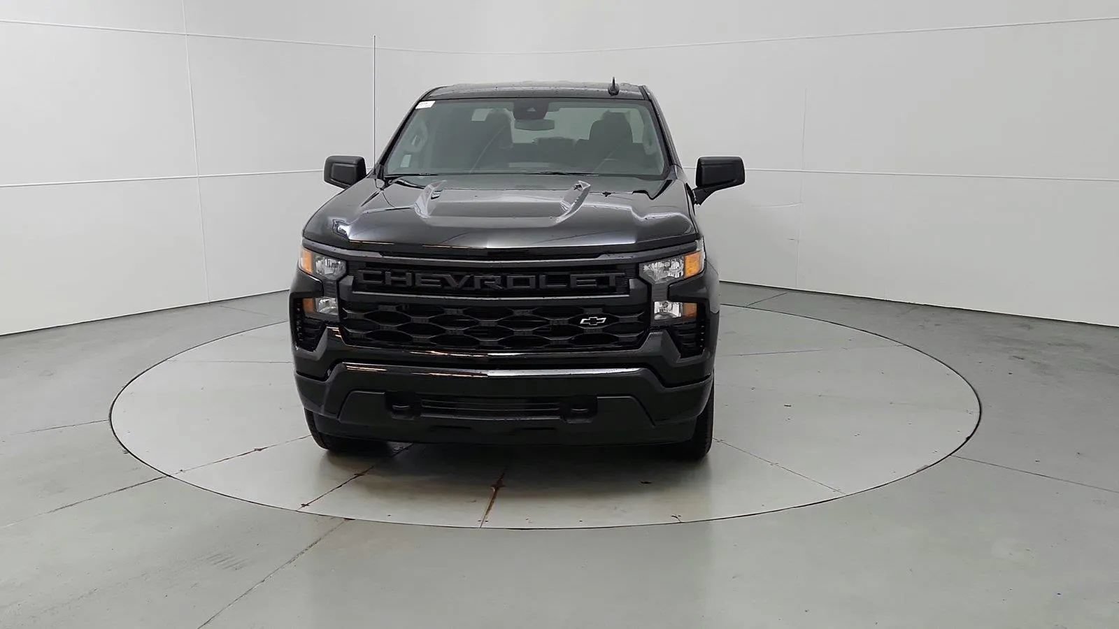 Used 2023 Chevrolet Silverado 1500 Custom w/ LPO, Dark Essentials Package AWD/4WD image 2