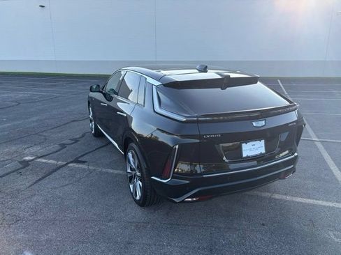 Used 2026 Cadillac Lyriq Signature Luxury w/ Nappa Leather Package AWD/4WD image 4