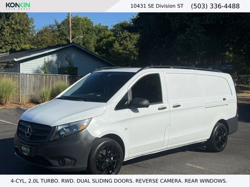 Used 2019 Mercedes-Benz Metris image 1