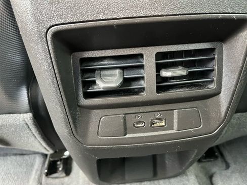 Used 2023 Chevrolet Colorado Z71 w/ Z71 Convenience Package 2 image 23