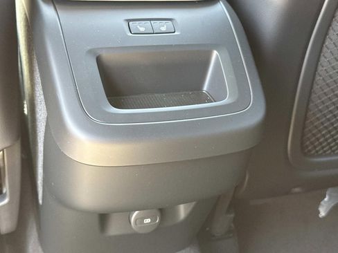 Certified 2026 Volvo XC60 B5 Plus w/ Protection Package Premier image 10