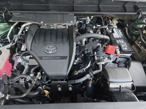 Used 2023 Toyota Highlander Platinum image 29