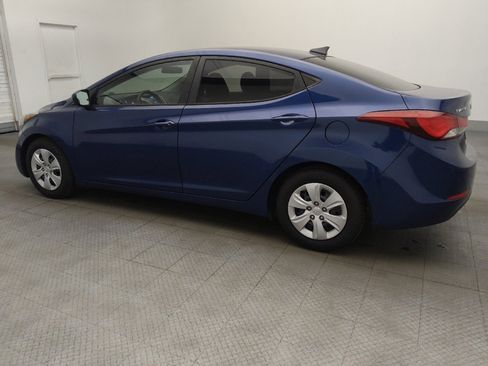 Used 2016 Hyundai Elantra SE image 3