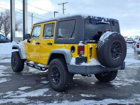 Used 2011 Jeep Wrangler Unlimited Sport image 7