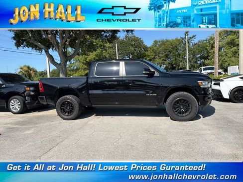 Used 2022 RAM 1500 Laramie w/ Sport Appearance Package AWD/4WD image 10