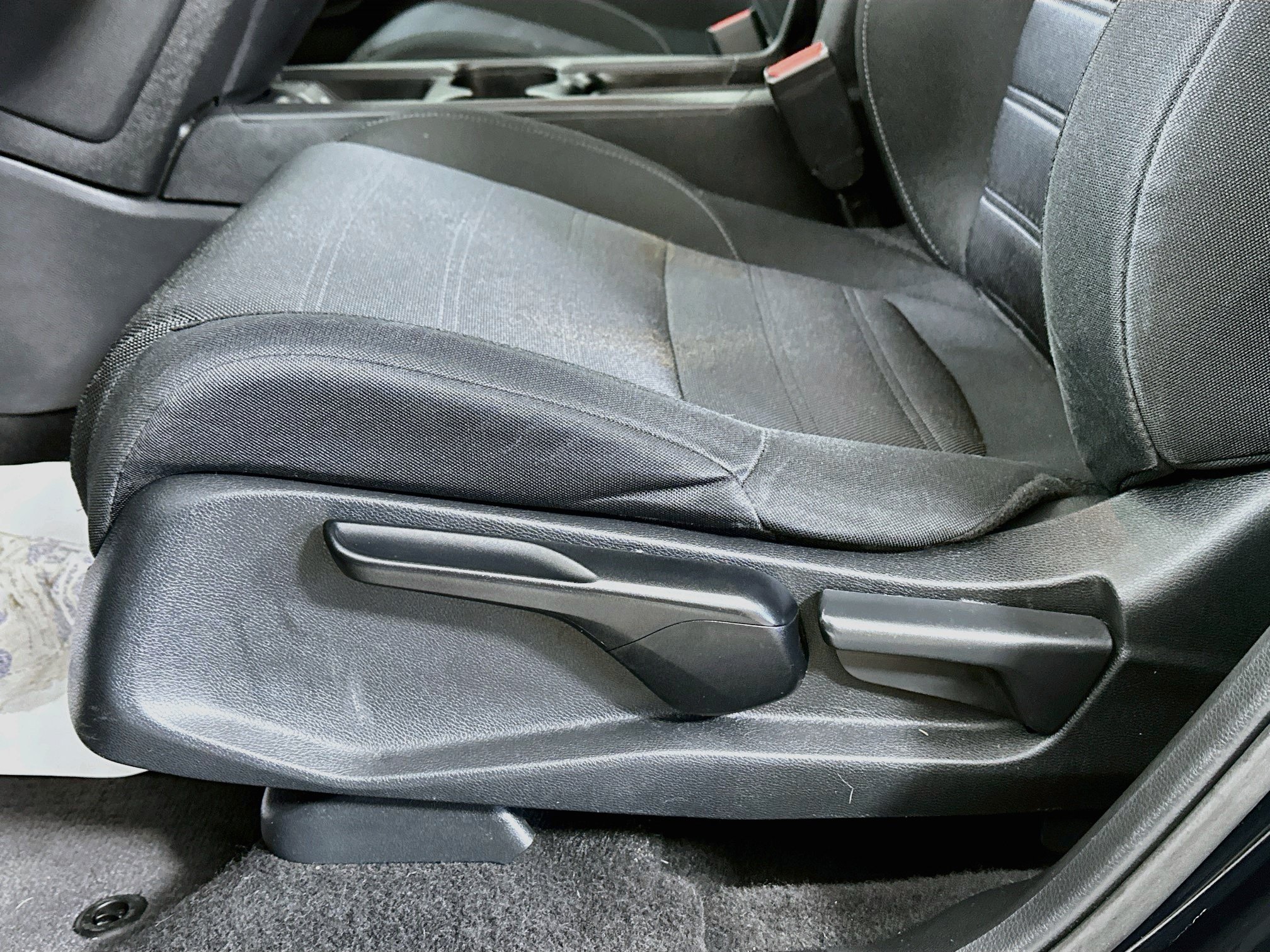 Used 2019 Honda CR-V LX image 18