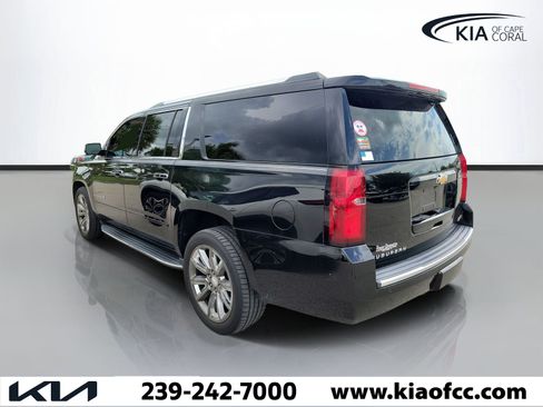 Used 2017 Chevrolet Suburban Premier AWD/4WD image 4