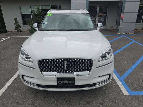 Used 2021 Lincoln Aviator Black Label w/ Dynamic Handling Package AWD/4WD image 9