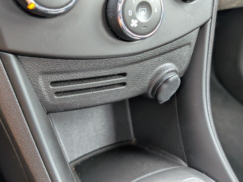 Used 2016 Chevrolet Trax LS w/ LPO, Protection Package FWD image 17