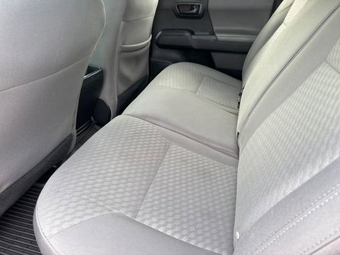Used 2022 Toyota Tacoma SR w/ SR Convenience Package image 15