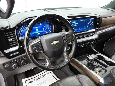 Used 2023 Chevrolet Silverado 1500 High Country w/ Technology Package AWD/4WD image 12