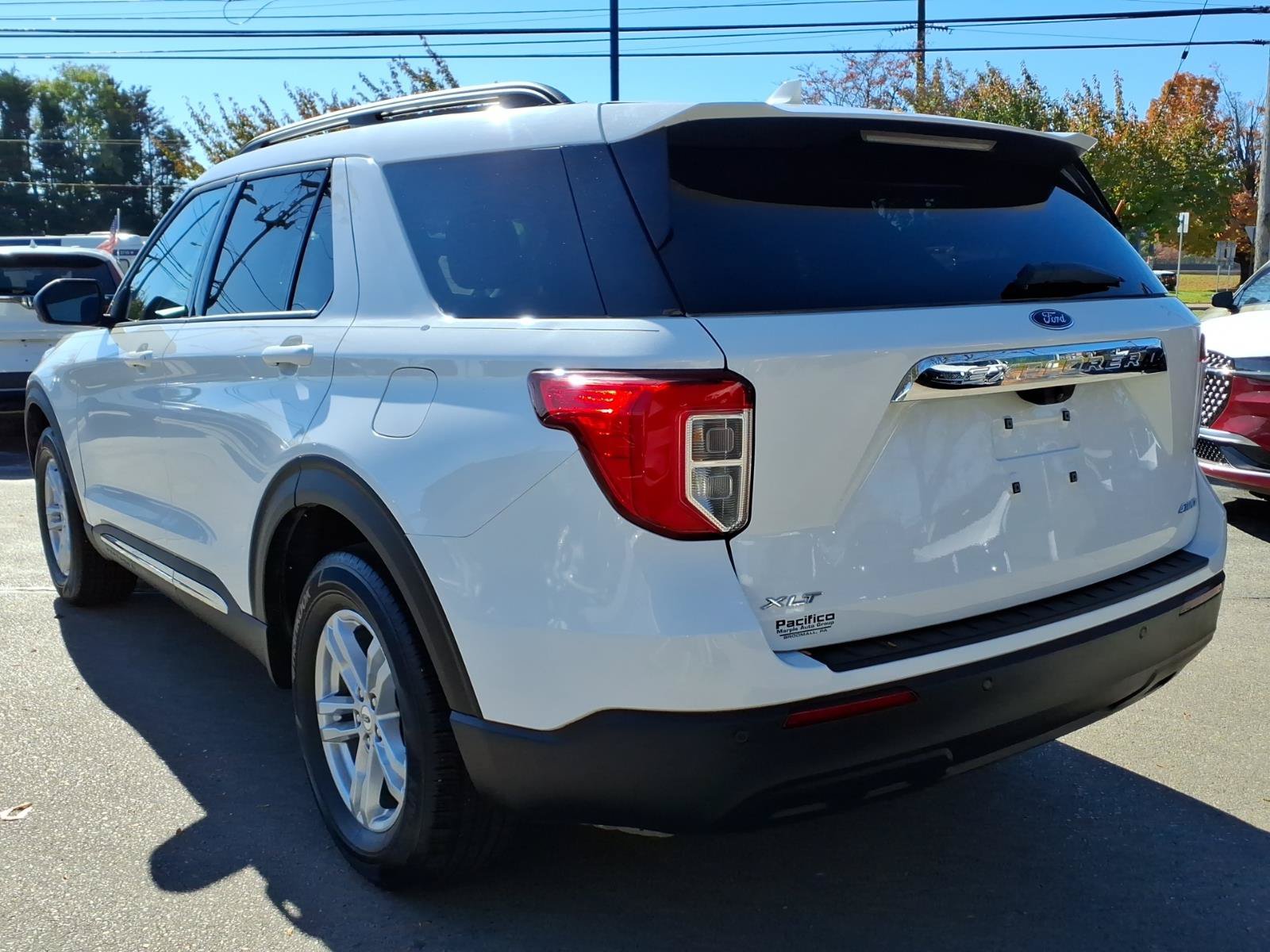 Certified 2023 Ford Explorer XLT AWD/4WD image 5