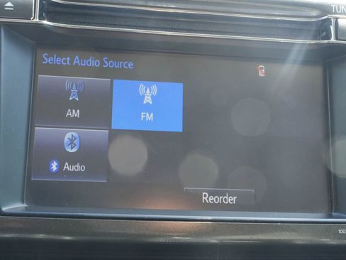 Used 2015 Toyota RAV4 LE FWD image 23