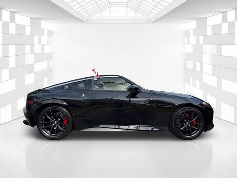 Certified 2025 Nissan Z Performance w/ Floor Mat Package RWD image 8
