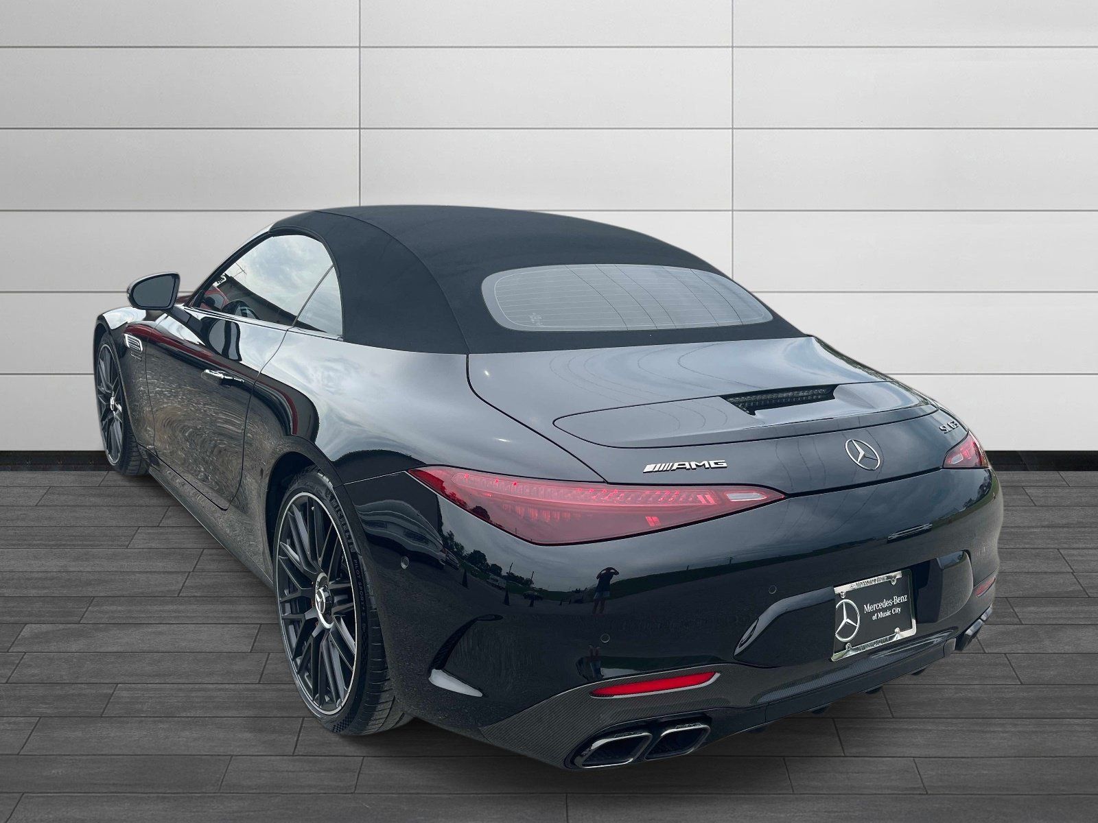 Certified 2022 Mercedes-Benz SL 63 AMG 4MATIC image 5