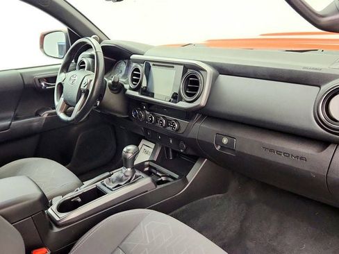 Used 2016 Toyota Tacoma TRD Sport w/ Towing Package AWD/4WD image 24