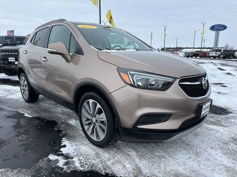 Used 2019 Buick Encore Preferred image 2