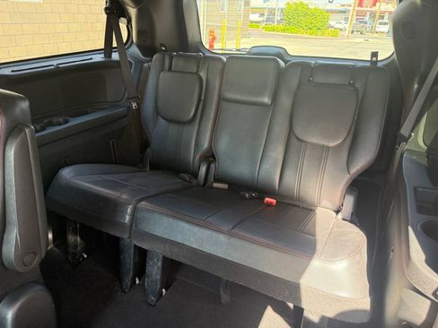 Used 2017 Dodge Grand Caravan GT FWD image 10