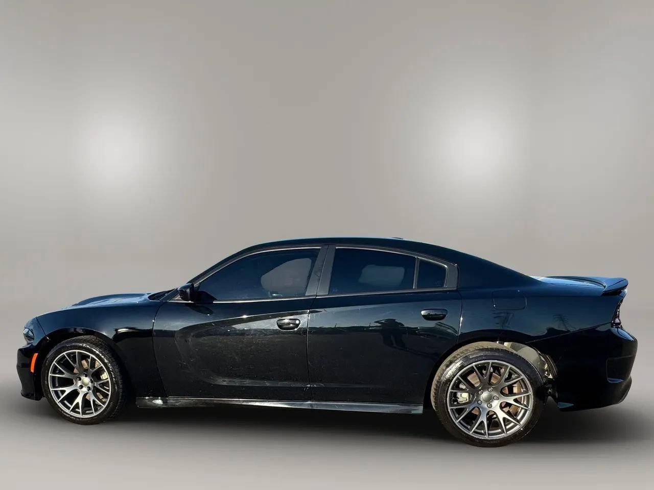 Used 2021 Dodge Charger R/T w/ Cold Weather Package RWD image 21