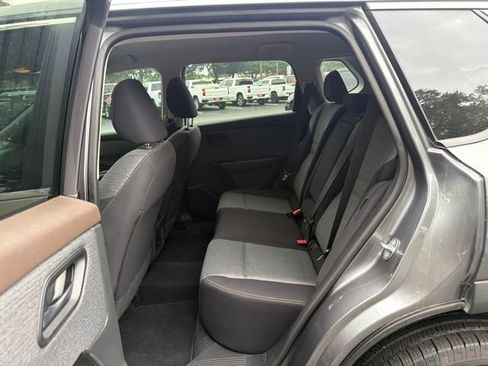 Used 2021 Nissan Rogue S FWD image 17
