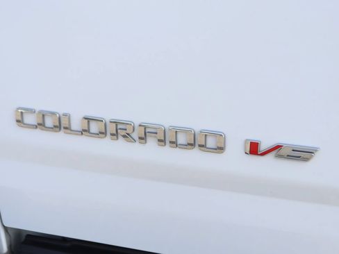 Used 2017 Chevrolet Colorado LT w/ Luxury Package, Chrome RWD image 50