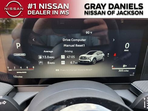 New 2025 Nissan Kicks SR image 5