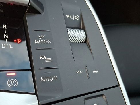 Certified 2024 BMW X2 xDrive28i w/ Premium Package image 18