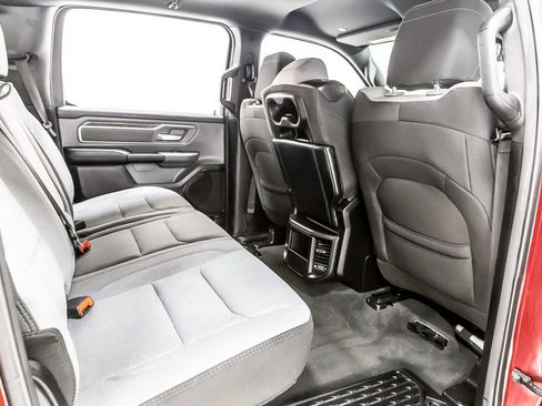 Used 2021 RAM 1500 Big Horn AWD/4WD image 37