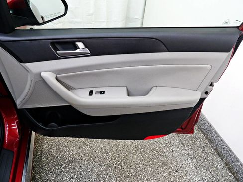 Used 2016 Hyundai Sonata Sport image 11
