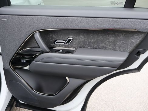 New 2025 Land Rover Range Rover Sport Dynamic SE image 19