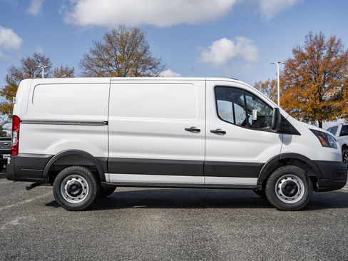 New 2026 Ford Transit 250 Low Roof w/ Load Area Protection Package RWD image 3