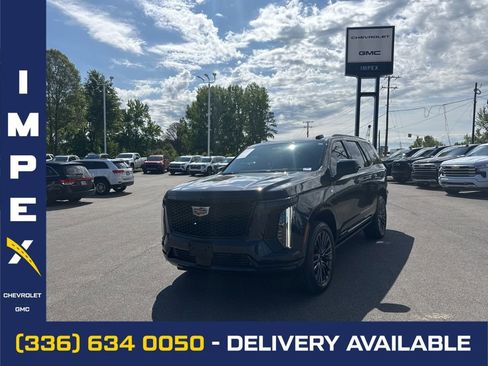 Used 2025 Cadillac Escalade Sport Platinum w/ LPO, Floor Liner Package AWD/4WD image 1