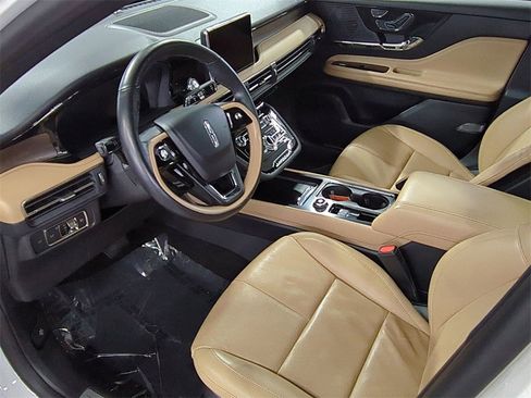 Used 2022 Lincoln Corsair Reserve w/ Equipment Group 201A image 11