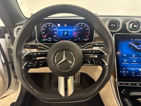 Used 2025 Mercedes-Benz CLE 300 4MATIC Cabriolet image 11