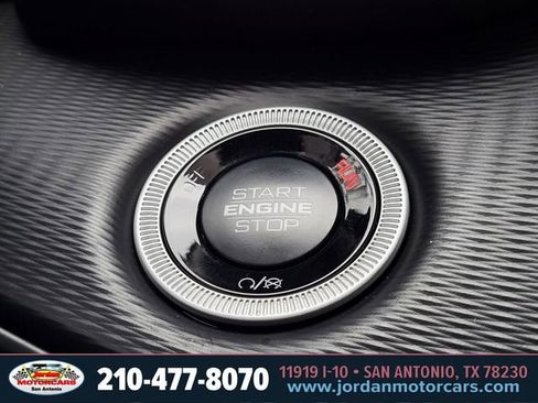 Used 2025 Jeep Grand Cherokee Laredo X RWD image 27