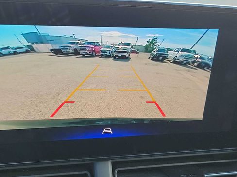 Used 2025 Chevrolet Trax LT FWD image 24