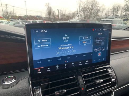 Used 2024 Lincoln Navigator Premiere image 17