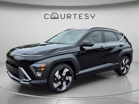 New 2026 Hyundai Kona Limited FWD image 1