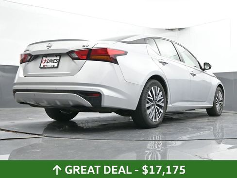 Used 2023 Nissan Altima 2.5 SV image 49