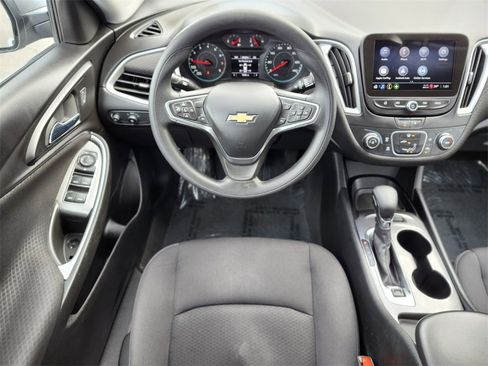 Used 2023 Chevrolet Malibu LS image 11