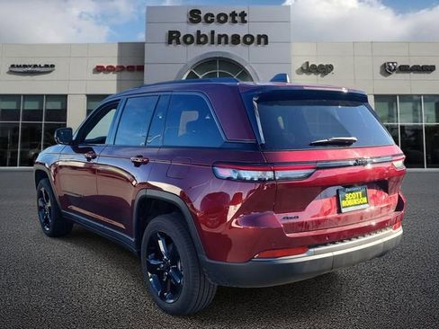 New 2026 Jeep Grand Cherokee Limited w/ Limited Altitude Package AWD/4WD image 3