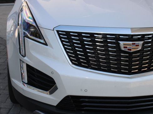 Used 2022 Cadillac XT5 Premium Luxury image 11