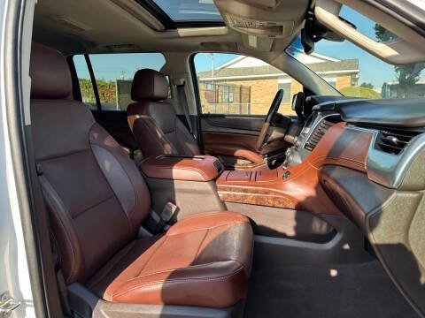 Used 2019 Chevrolet Suburban Premier AWD/4WD image 23